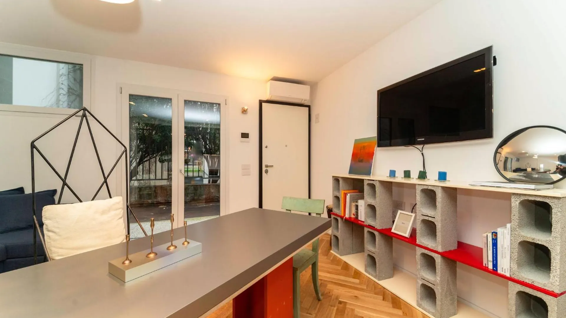 Nivola House, Bilocale Su Tre Livelli E Terrazzo Apartment Milan Italy